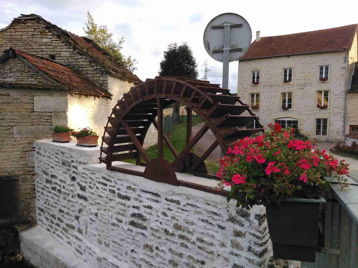 Moulin De La Fleuristerie Bed and Breakfast Orges Buitenkant foto